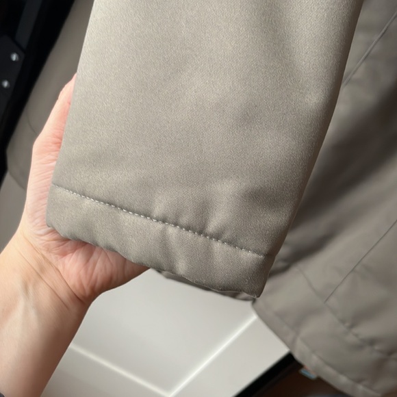 The best winter coat I ever owned - Picture 8 of 17